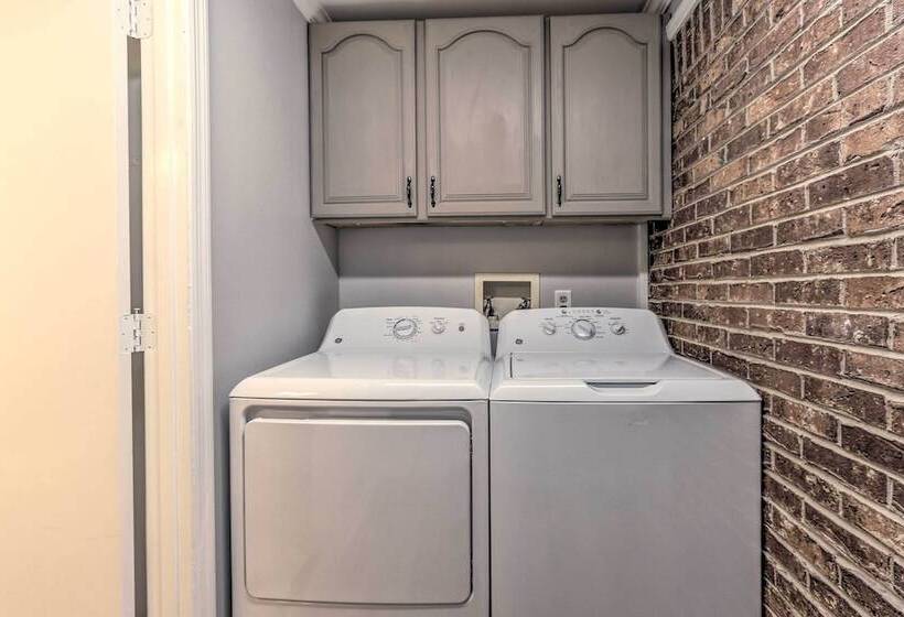 1 Mi To Old Town Bluffton: Home W/ Screened Porch