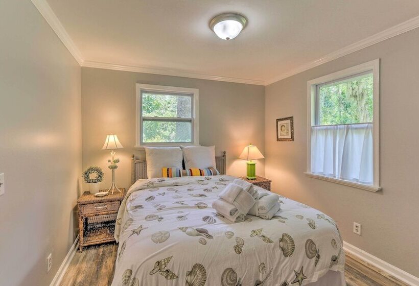 1 Mi To Old Town Bluffton: Home W/ Screened Porch