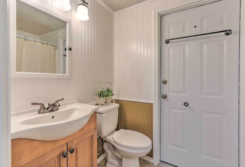 1 Mi To Old Town Bluffton: Home W/ Screened Porch