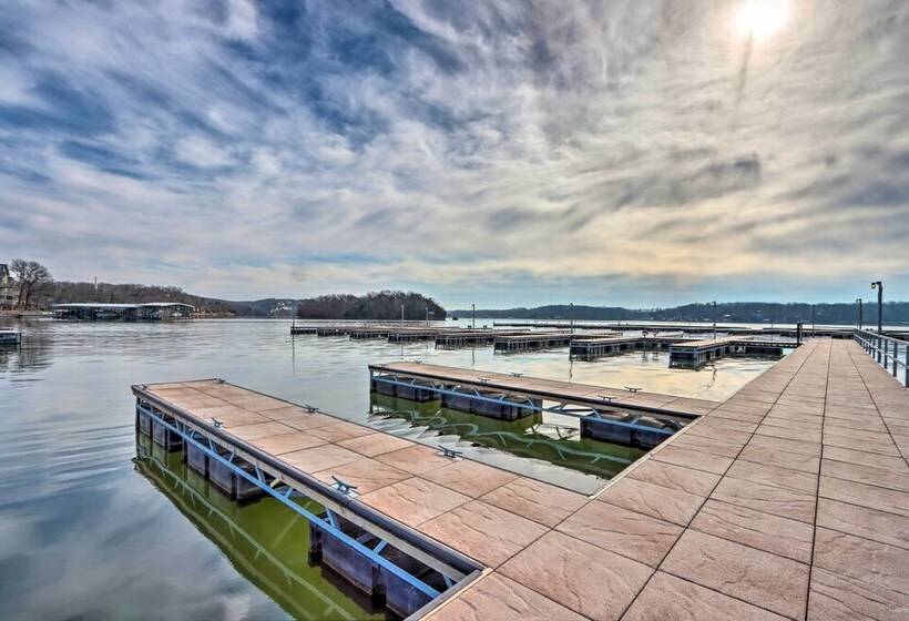 Lake View Margaritaville Retreat W/ Screened Porch