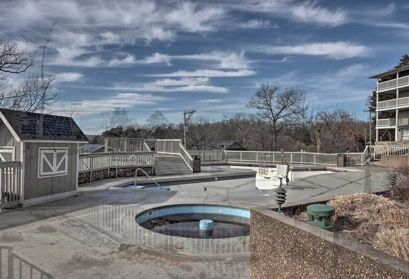 Lake View Margaritaville Retreat W/ Screened Porch