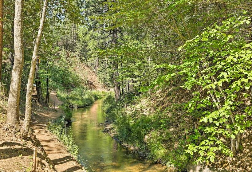 Near Trails: Cabin W/ 2 Level Deck In Twain Harte