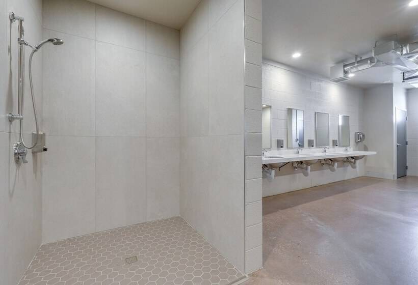 Patio, Game Room & Pool Access: Washington Gem