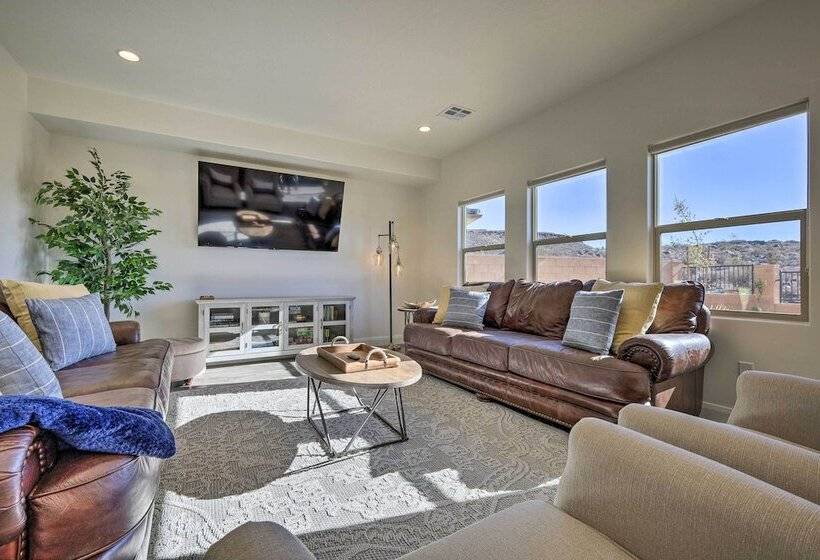 Patio, Game Room & Pool Access: Washington Gem