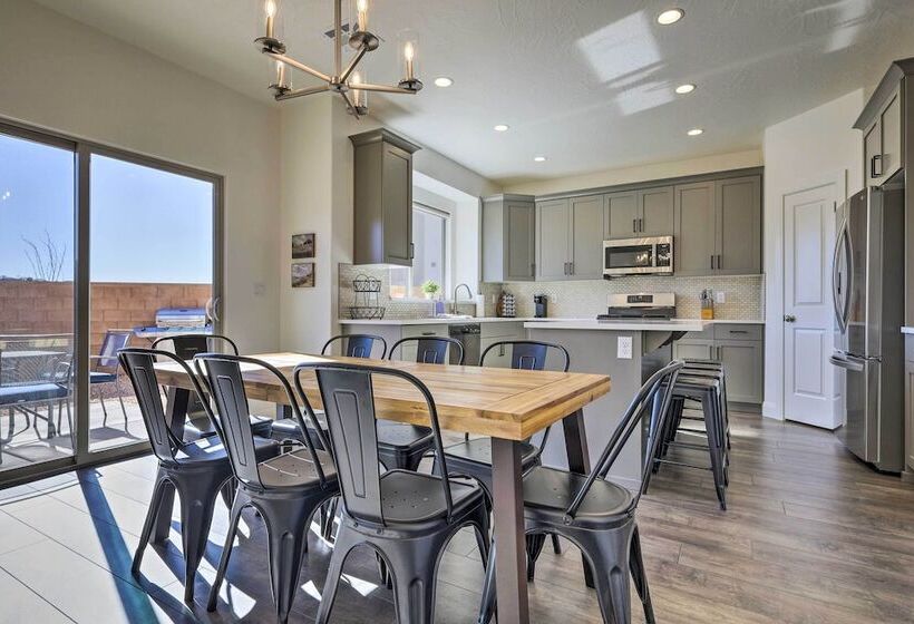 Patio, Game Room & Pool Access: Washington Gem