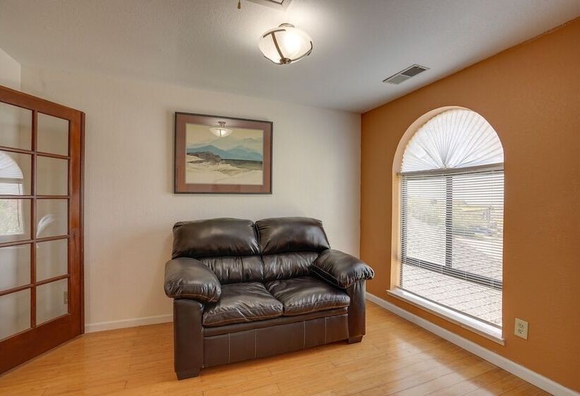 Vallejo Home W/spacious Deck, Hot Tub & Views