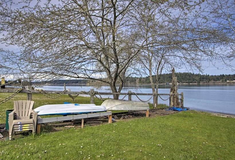 Waterfront Anderson Island Home W/kayaks