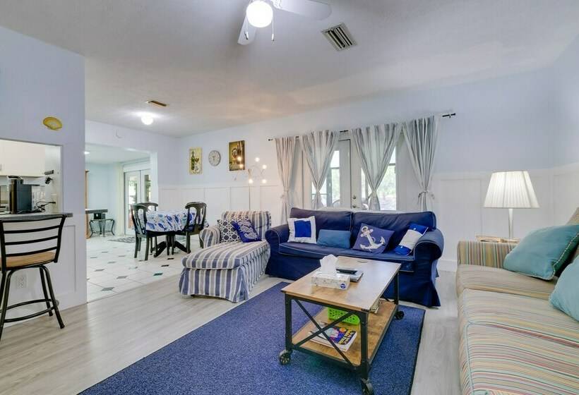 Waterfront Crystal River Hideaway W/ Canal Access!