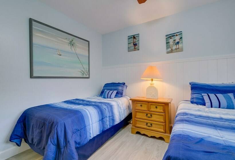 Waterfront Crystal River Hideaway W/ Canal Access!