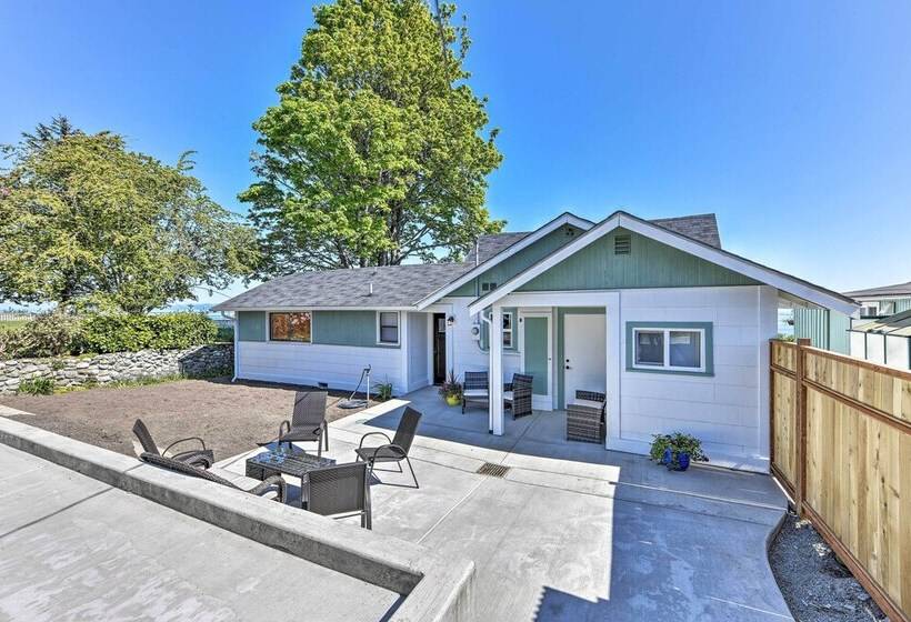 Waterfront Home ~ 6 Mi To Olympic National Park!