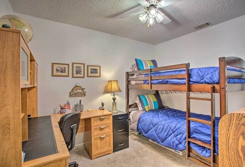 Cedar Creek Reservoir Home W/ Private Boat Launch!