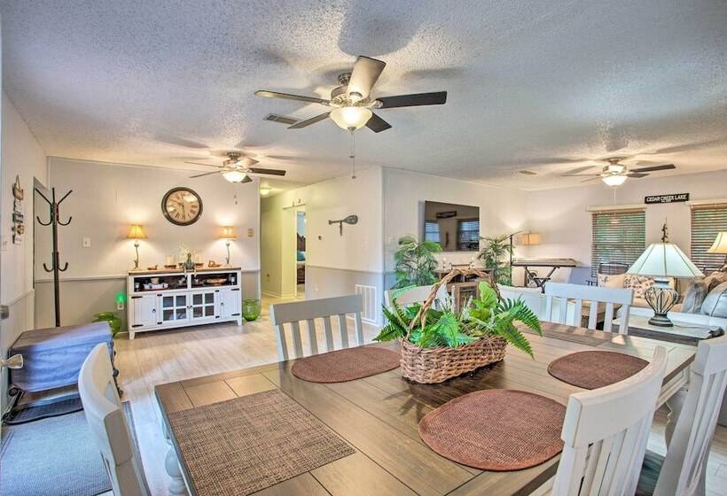 Cedar Creek Reservoir Home W/ Private Boat Launch!