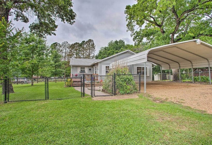Cedar Creek Reservoir Home W/ Private Boat Launch!