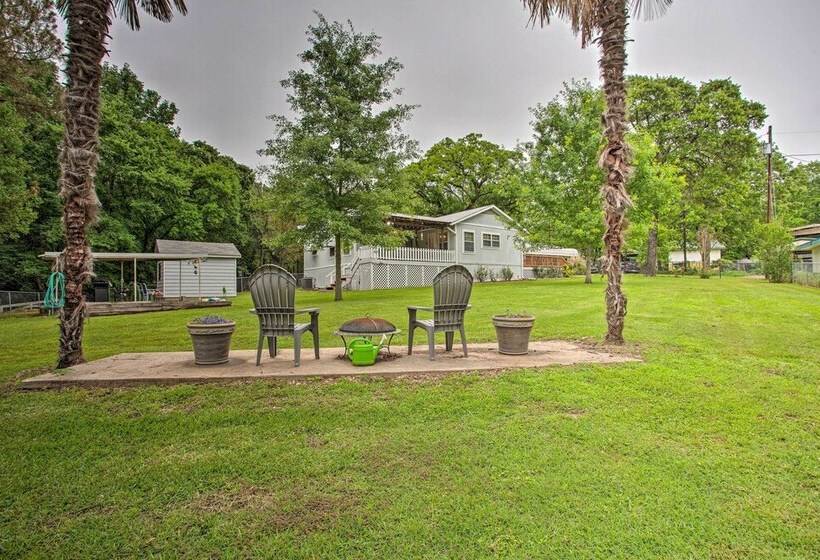 Cedar Creek Reservoir Home W/ Private Boat Launch!