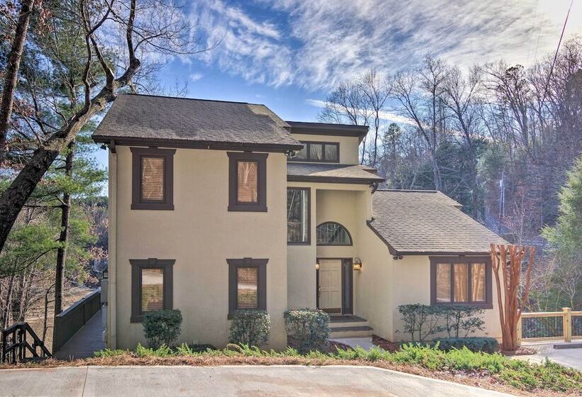 2 Story Deck: Waterfront Lake Lure Home!