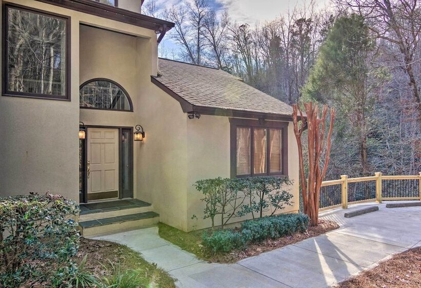 2 Story Deck: Waterfront Lake Lure Home!