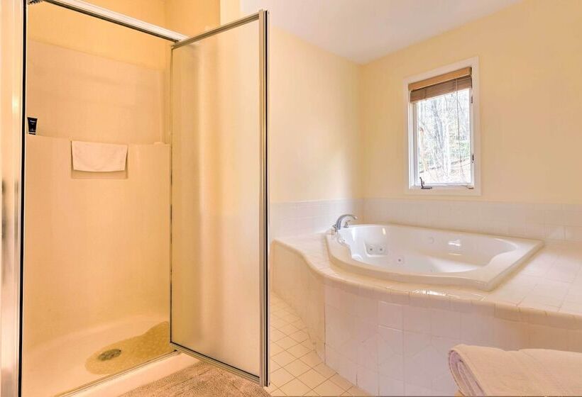 2 Story Deck: Waterfront Lake Lure Home!