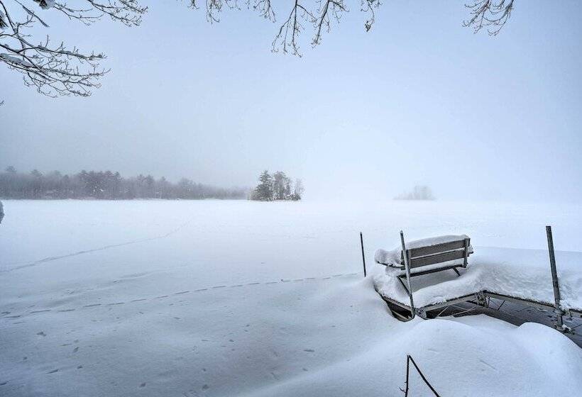 Waterfront Nelson Lake Cabin W/ Boat Dock!