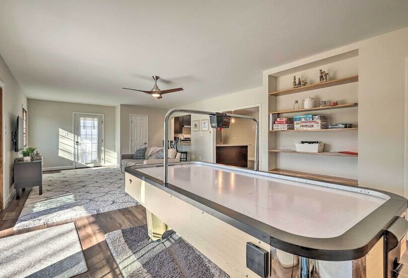 Waterfront Retreat < 4 Mi To Dtwn Cambridge!