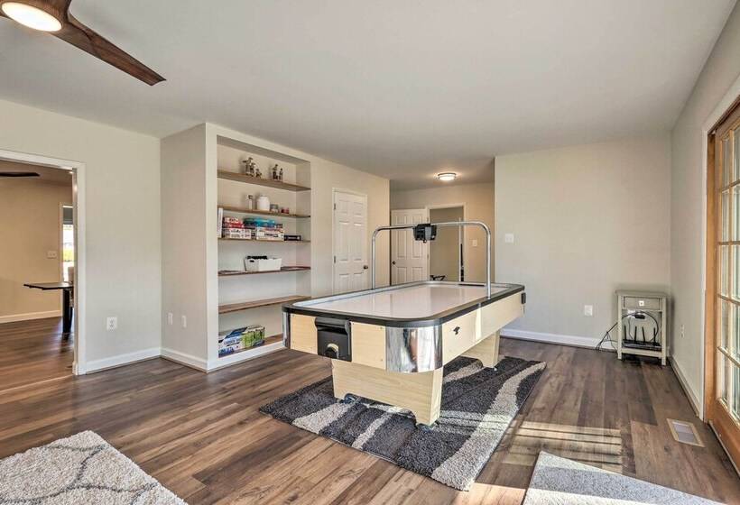 Waterfront Retreat < 4 Mi To Dtwn Cambridge!