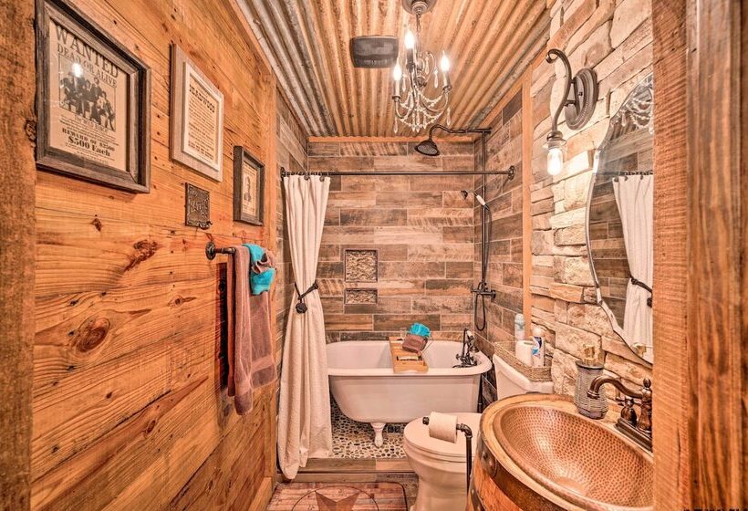 Western Daze  Broken Bow Cabin In Hochatown!