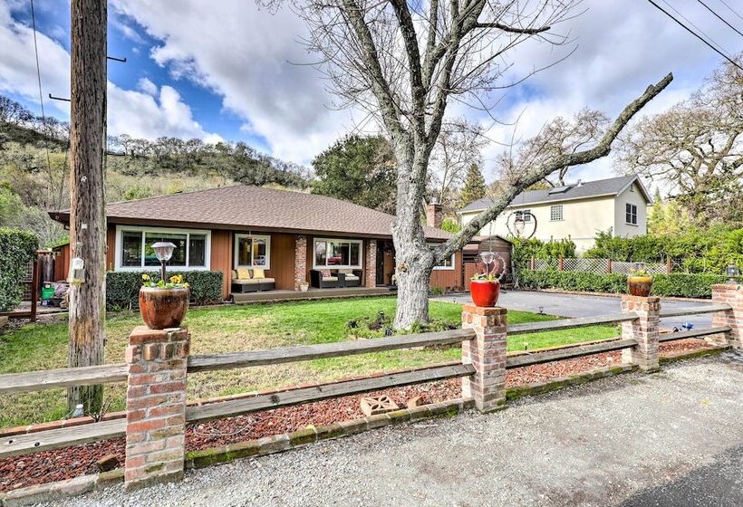 Wine Country Retreat At Private Creekside House!