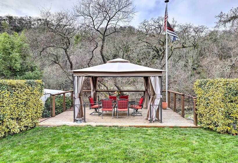 Wine Country Retreat At Private Creekside House!