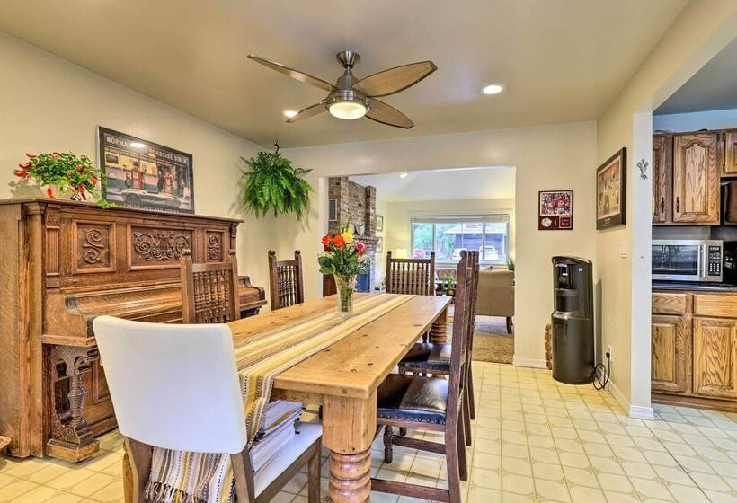 Wine Country Retreat At Private Creekside House!