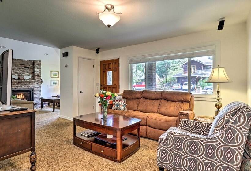 Wine Country Retreat At Private Creekside House!