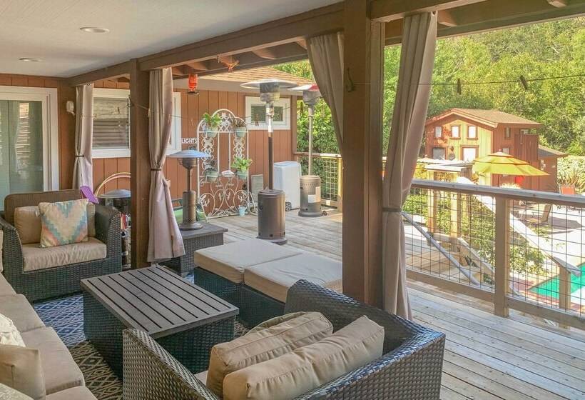 Wine Country Retreat At Private Creekside House!