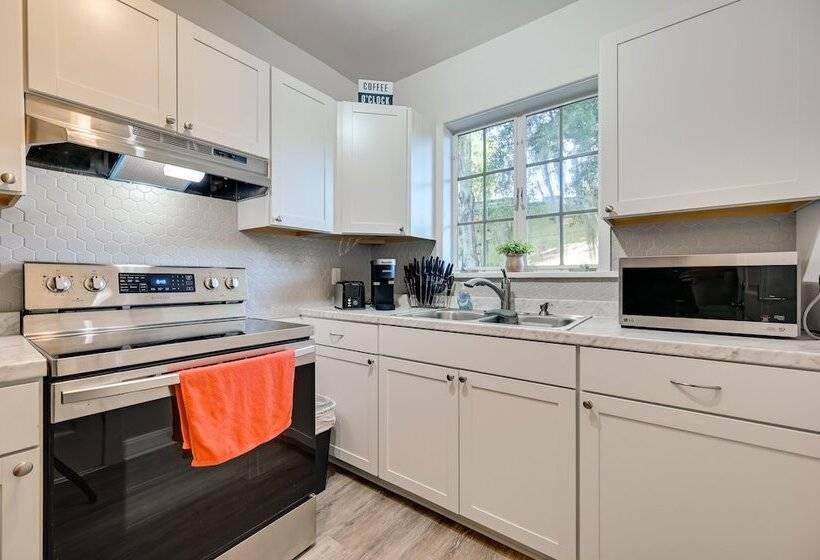 Winter Haven Abode Near Lakes & Attractions