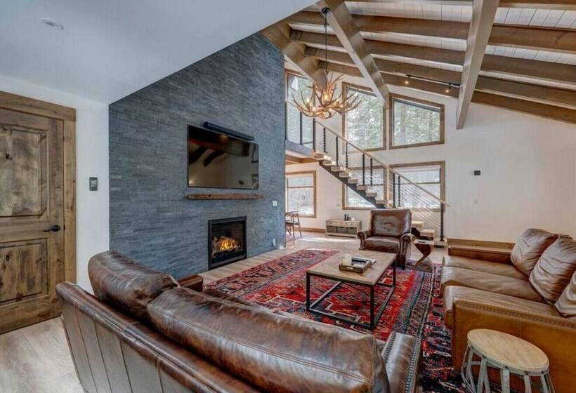 2br Cabin W Office And Outdoor Deck