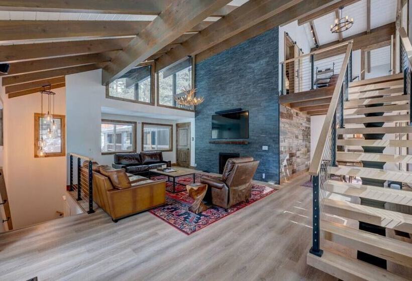 2br Cabin W Office And Outdoor Deck