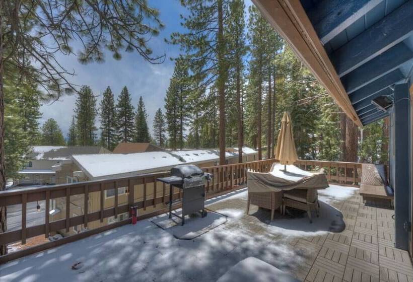 2br Cabin W Office And Outdoor Deck