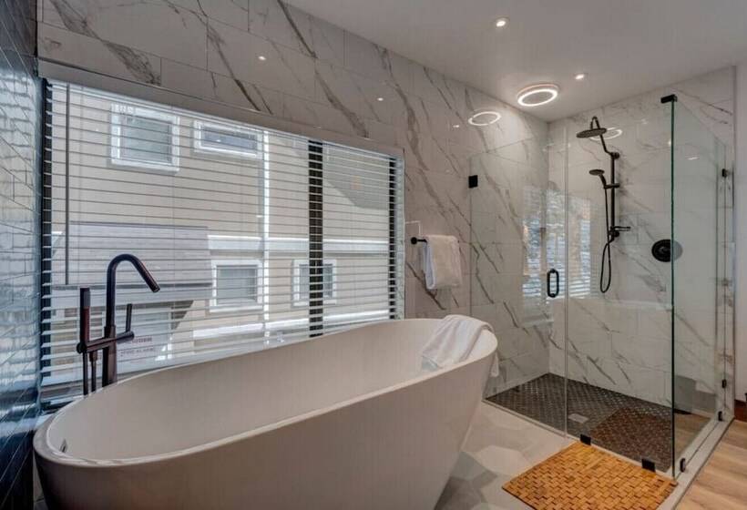 2br Cabin W Office And Outdoor Deck