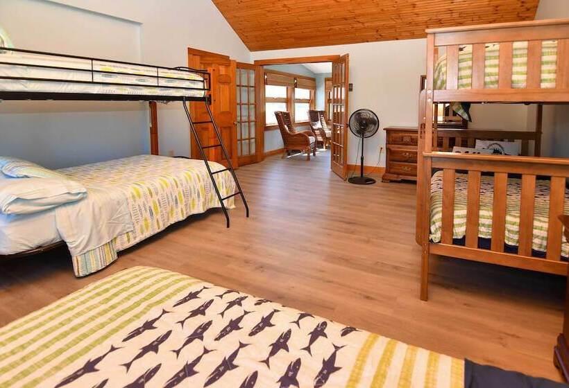 6br Biddeford Home; Steps To Hills Beach