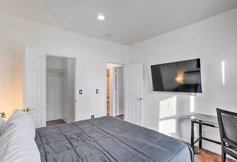 Alluring Home W/ Fire Pit < 1/2 Mi To Oit!