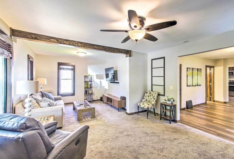 Appleton Abode Near Lake Winnebago & Downtown