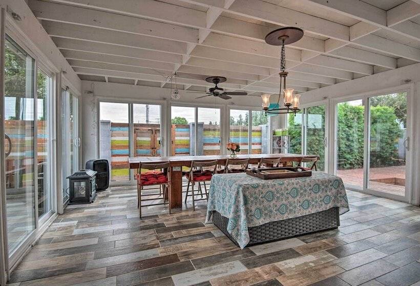 Arcadia Home W/ Sunroom & Deck In Central Location