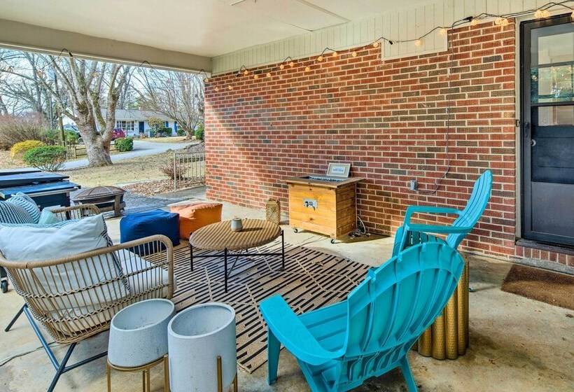 Arden Bungalow W/ Fire Pit: Near Lake Julian Park