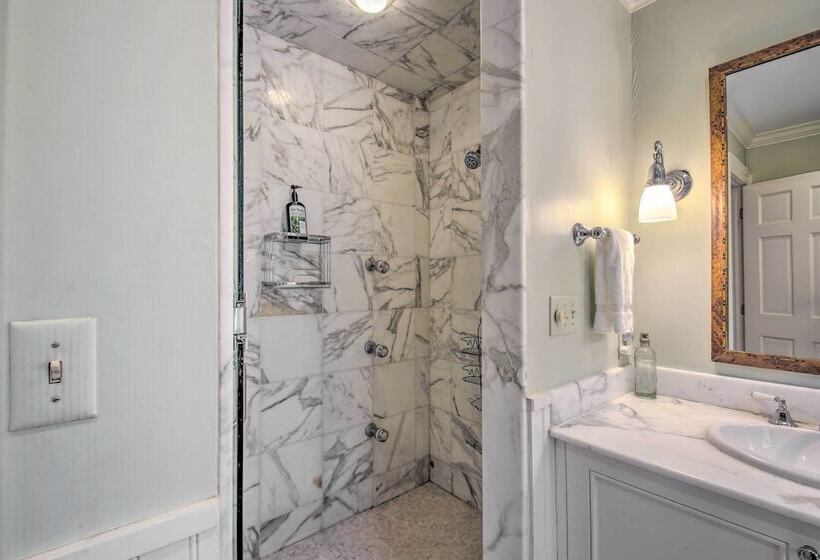 Balcony Downs Historic Home Near River Access