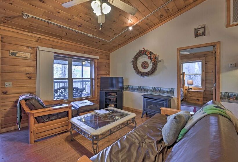 Bear Den  Cabin: Hot Tub, 4 Mi To Nantahala River