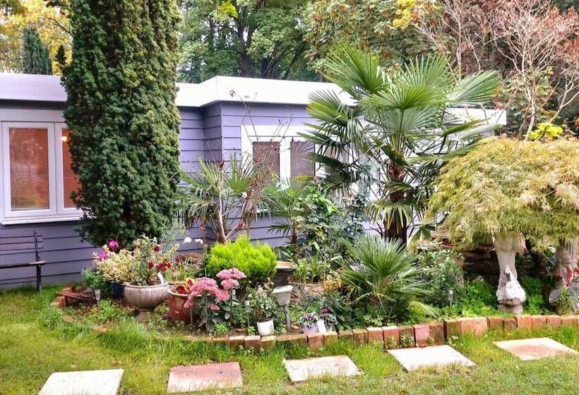 1 Bed Cottage Museum View Garden Free Parking