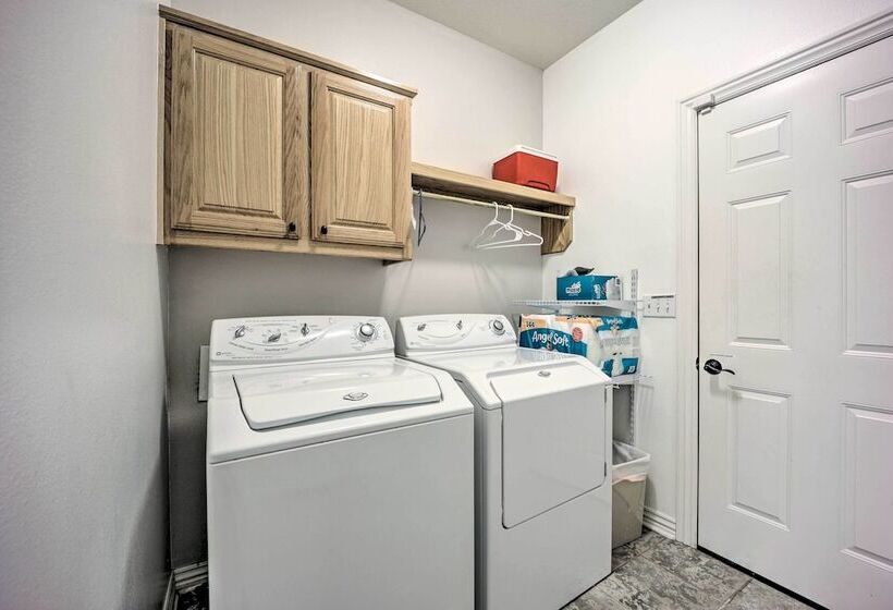 Beautiful Bella Vista Home W/ Private Deck!