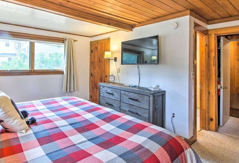 Beautiful Carriage House In Downtown Jackson!