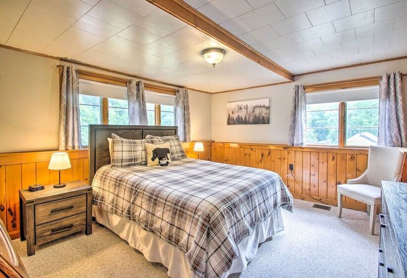 Beautiful Carriage House In Downtown Jackson!