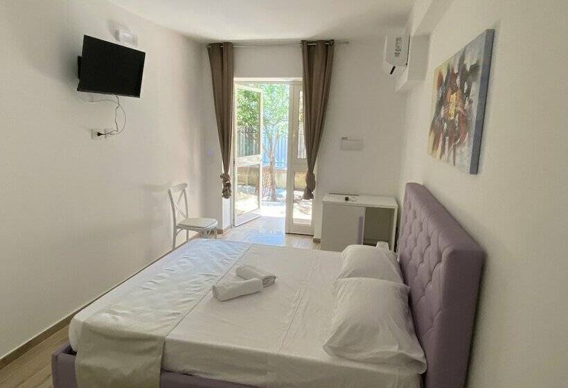 تختخواب و صبحانه Dimora Leone