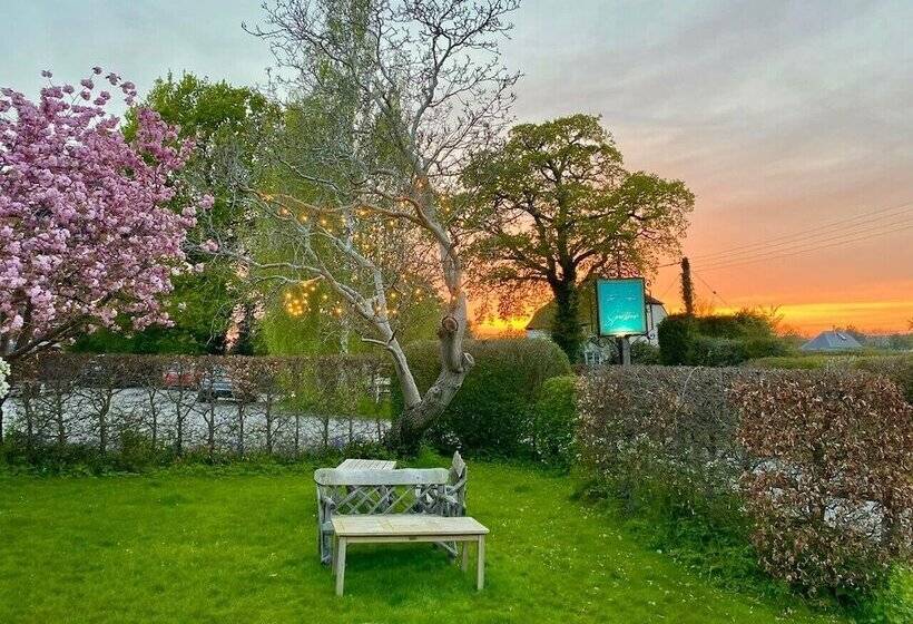 مبيت وإفطار The Jolly Sportsman