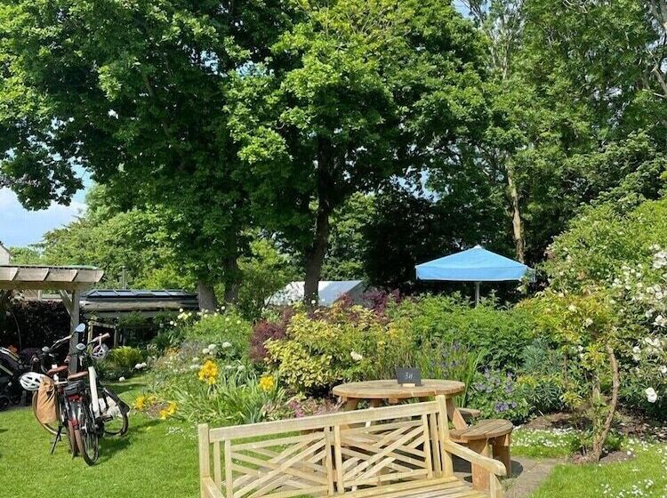 مبيت وإفطار The Jolly Sportsman