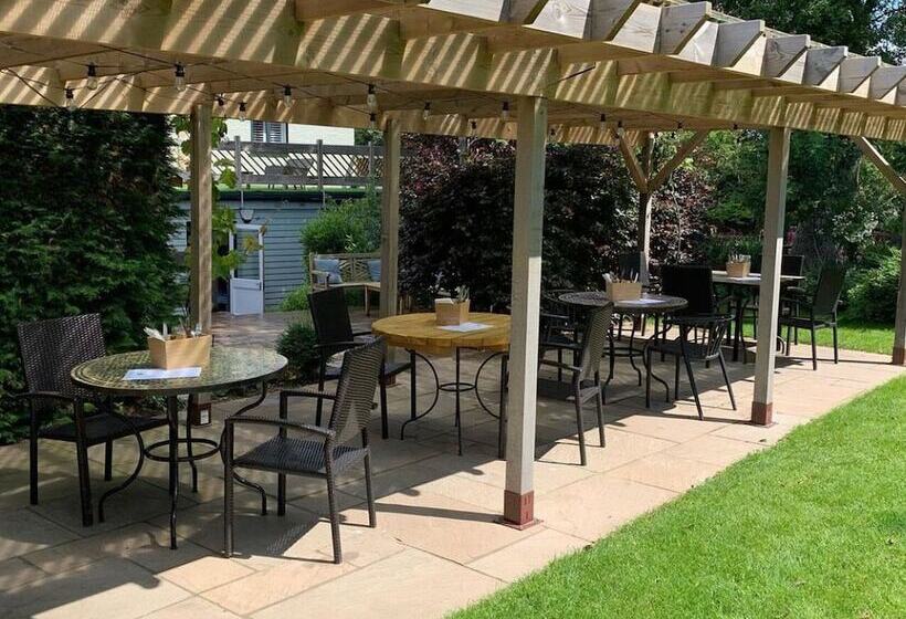 مبيت وإفطار The Jolly Sportsman